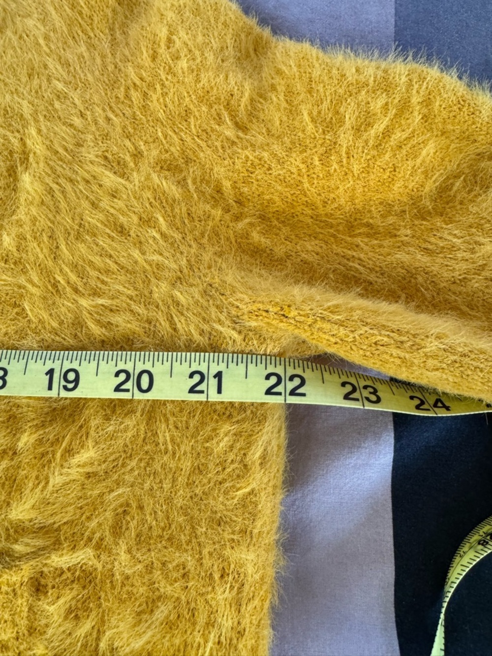 RW & CO EUC Mustard Fuzzy V-Neck Button Cardigan - Picture 3 of 7